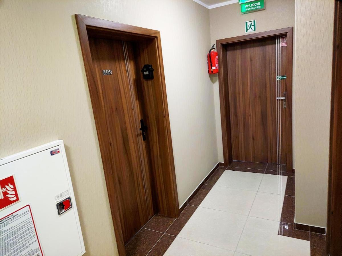 Apartament Planeta Mielno - Centrum, 2 Minuty Od Plazy ! ! ! Екстериор снимка